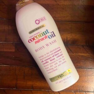 OGX Extra Creamy + Coconut Miracle Oil Body Wash 577ml