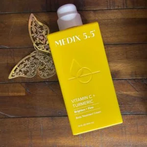 Medix 5.5 Vitamin C + Turmeric Brighten + Firm Body Cream 444ml